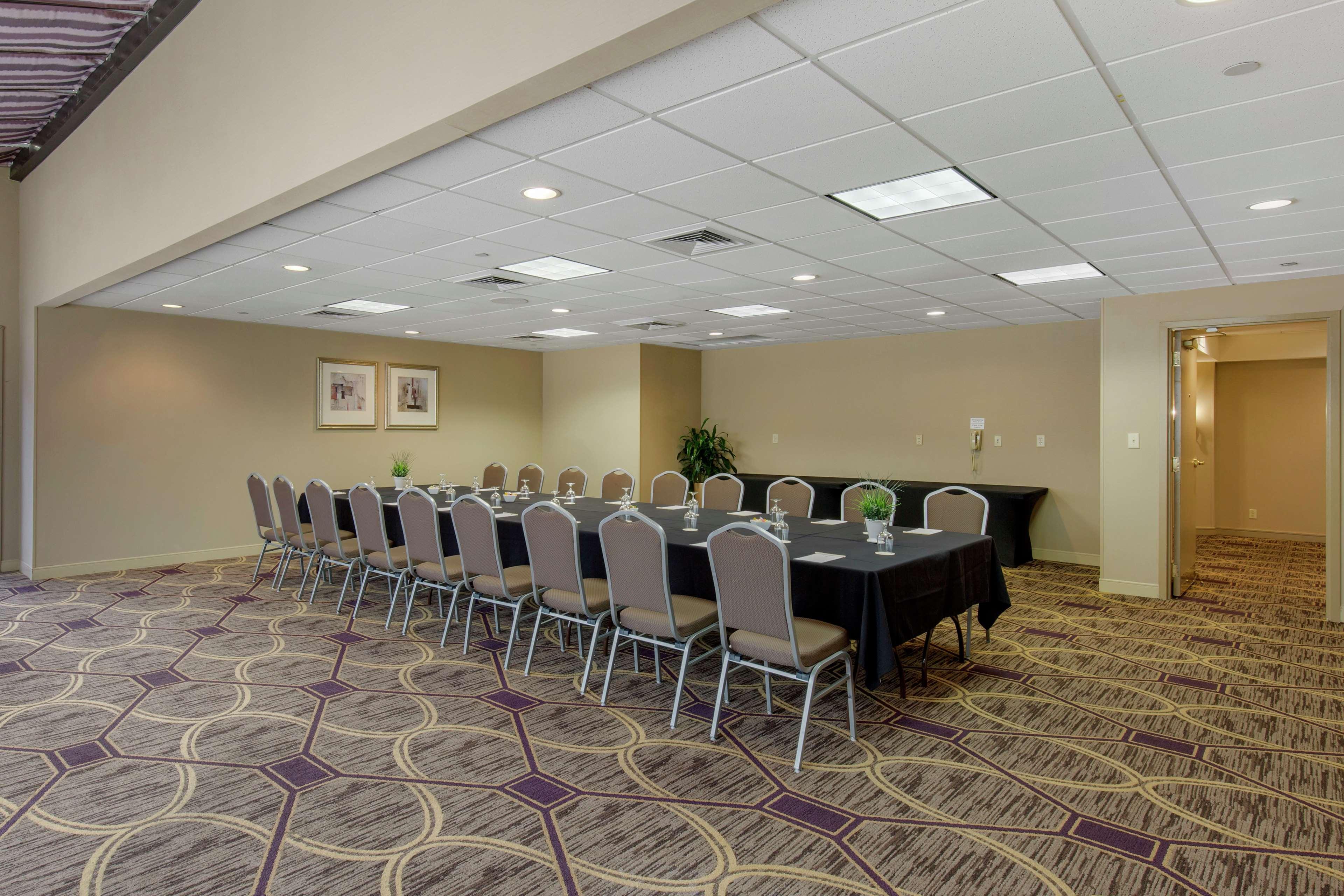 Doubletree By Hilton Downtown Wilmington - Legal District Екстер'єр фото